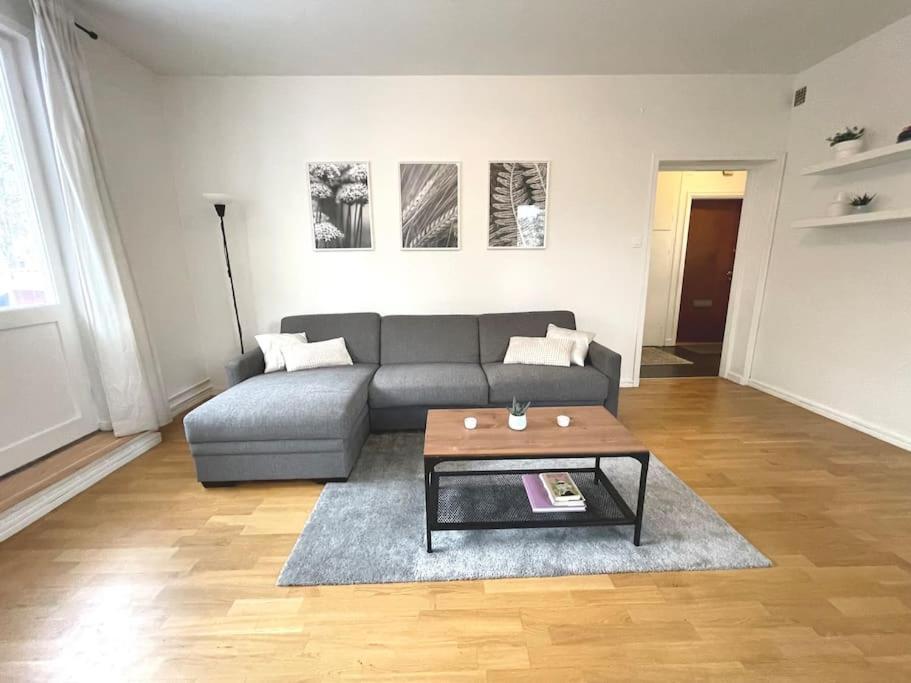 Stockholm Apartment, Hammarbyhojden Bagian luar foto